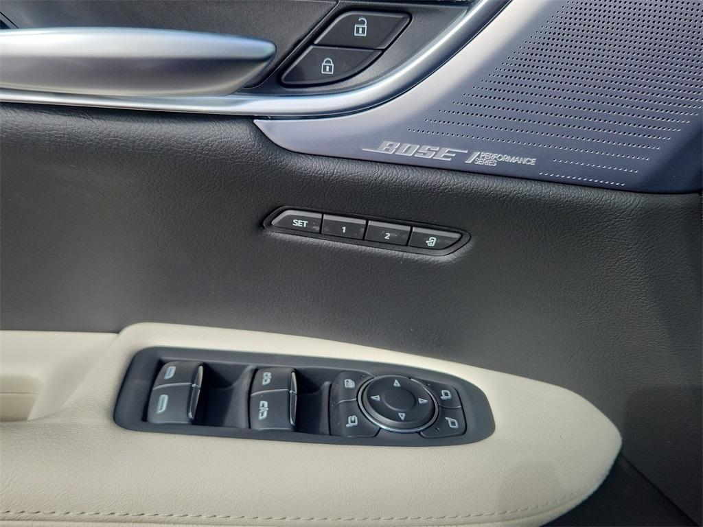 new 2025 Cadillac XT5 car, priced at $63,915