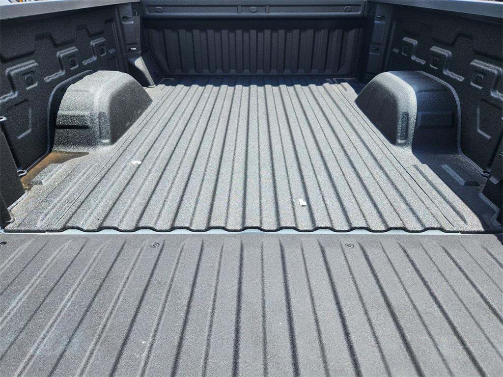 new 2025 GMC Sierra 1500 car, priced at $45,305