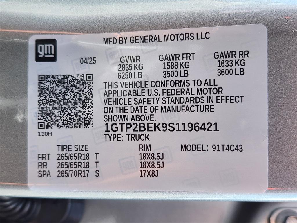 new 2025 GMC Canyon car, priced at $48,195