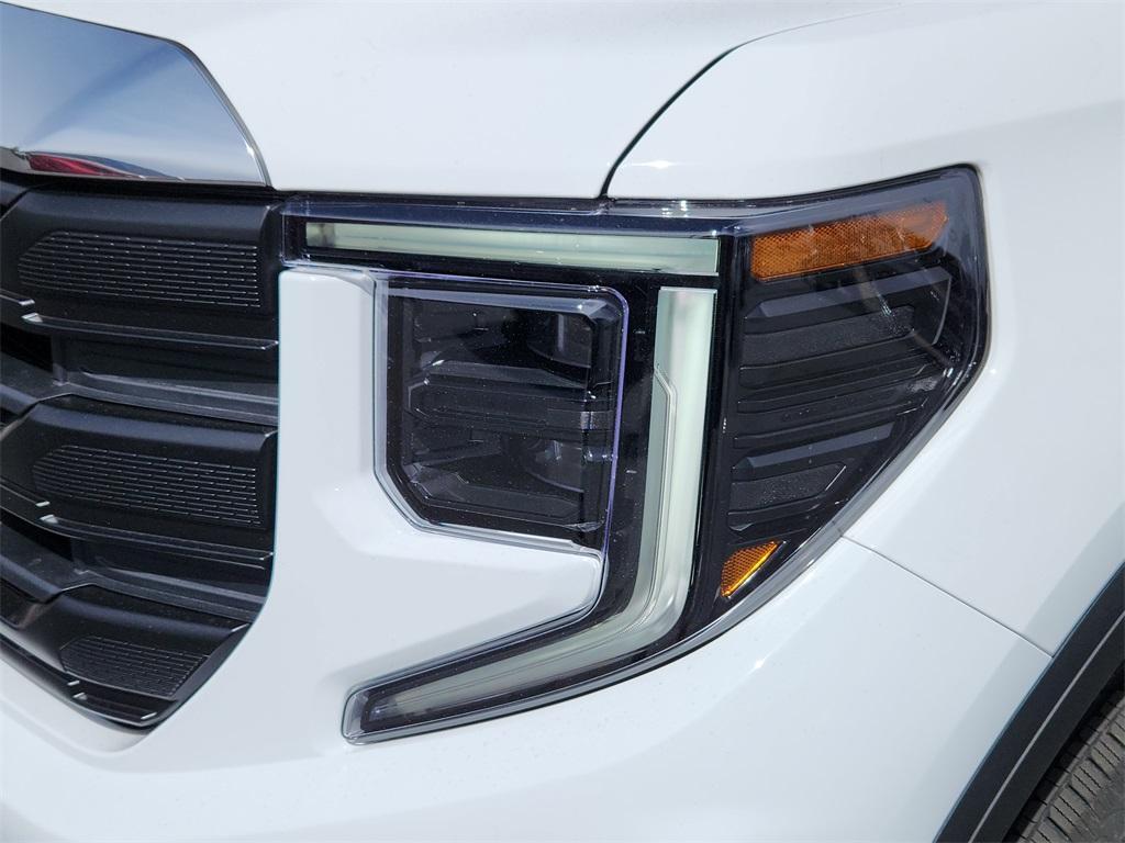 new 2025 GMC Sierra 1500 car, priced at $42,650