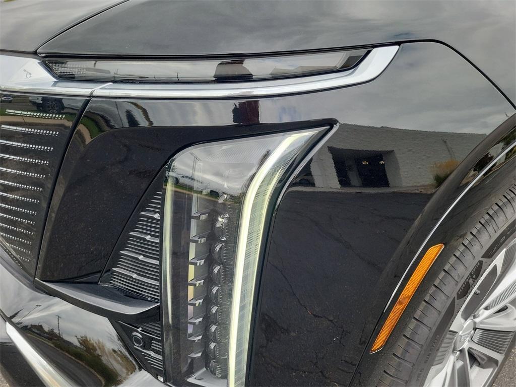 used 2026 Cadillac VISTIQ car, priced at $66,199