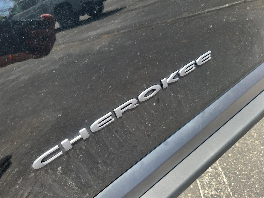 used 2021 Jeep Cherokee car, priced at $21,877