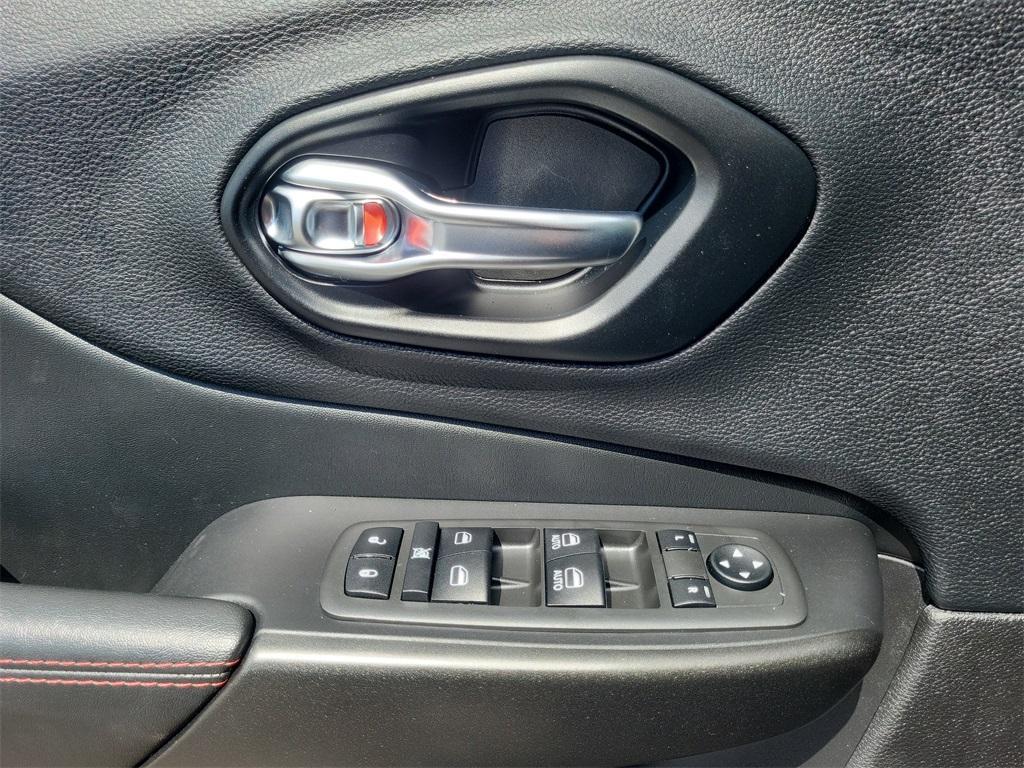 used 2021 Jeep Cherokee car, priced at $21,877