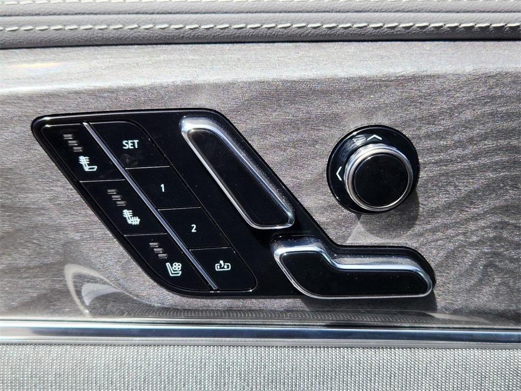 new 2025 Cadillac Escalade IQ car, priced at $127,455