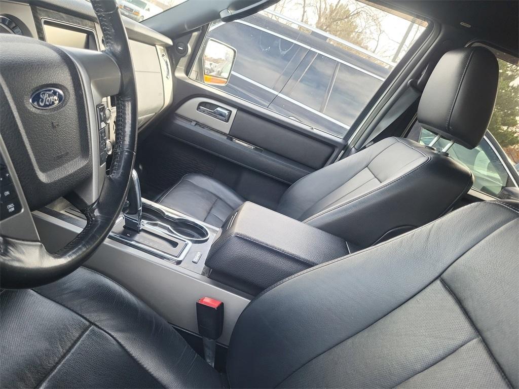 used 2015 Ford Expedition car, priced at $8,820