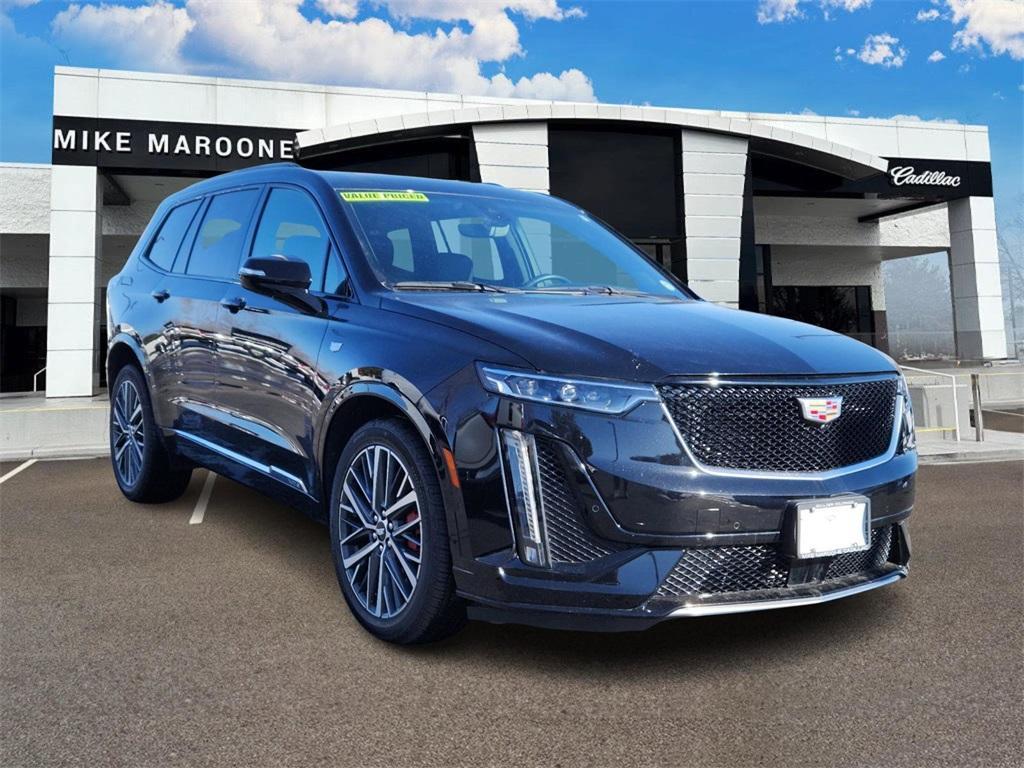 new 2024 Cadillac XT6 car, priced at $60,250