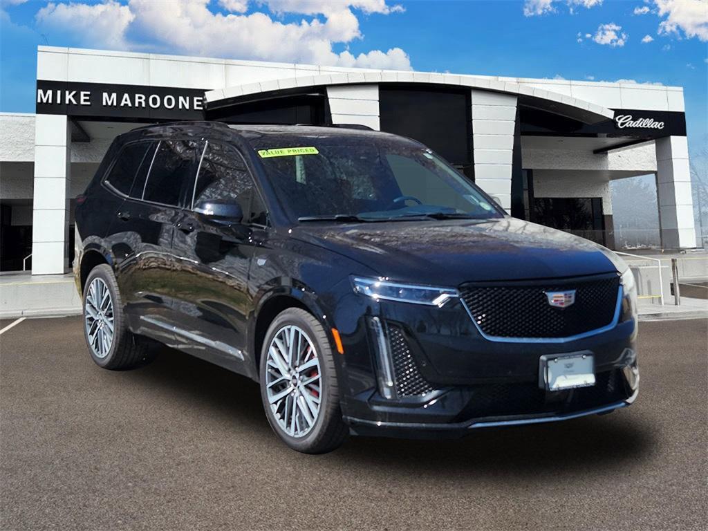 new 2024 Cadillac XT6 car, priced at $60,250