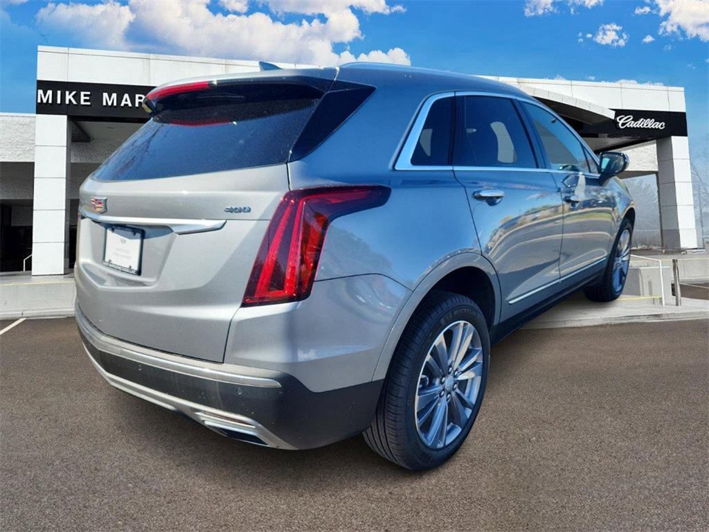 used 2025 Cadillac XT5 car, priced at $42,187
