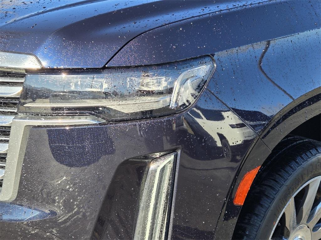 used 2022 Cadillac Escalade ESV car, priced at $60,641