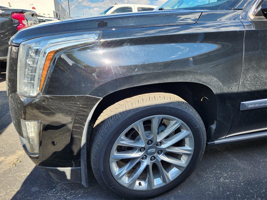 used 2019 Cadillac Escalade car, priced at $25,958