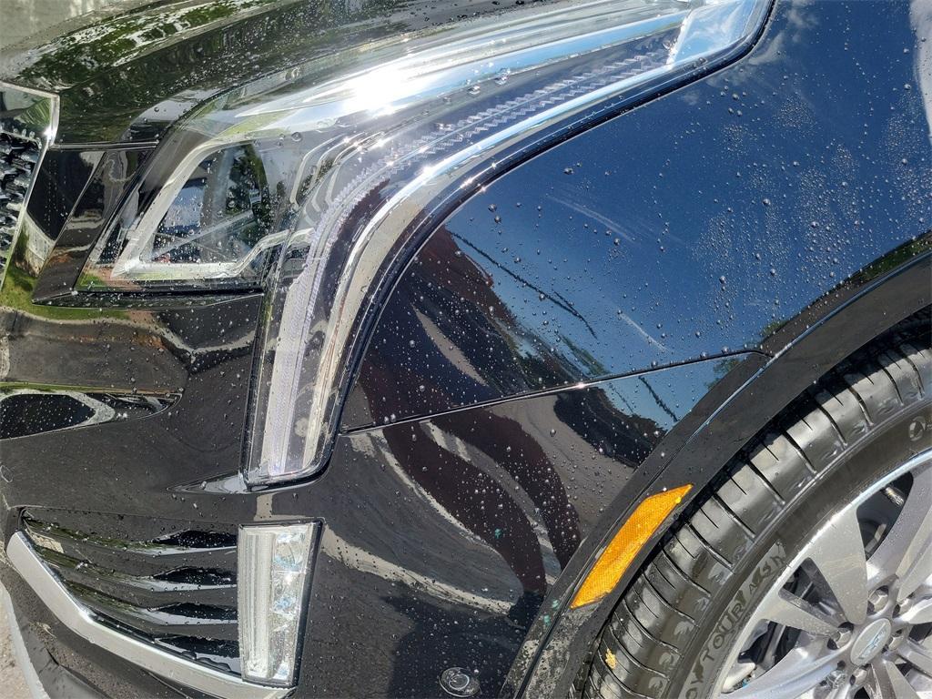 new 2025 Cadillac XT5 car, priced at $57,990