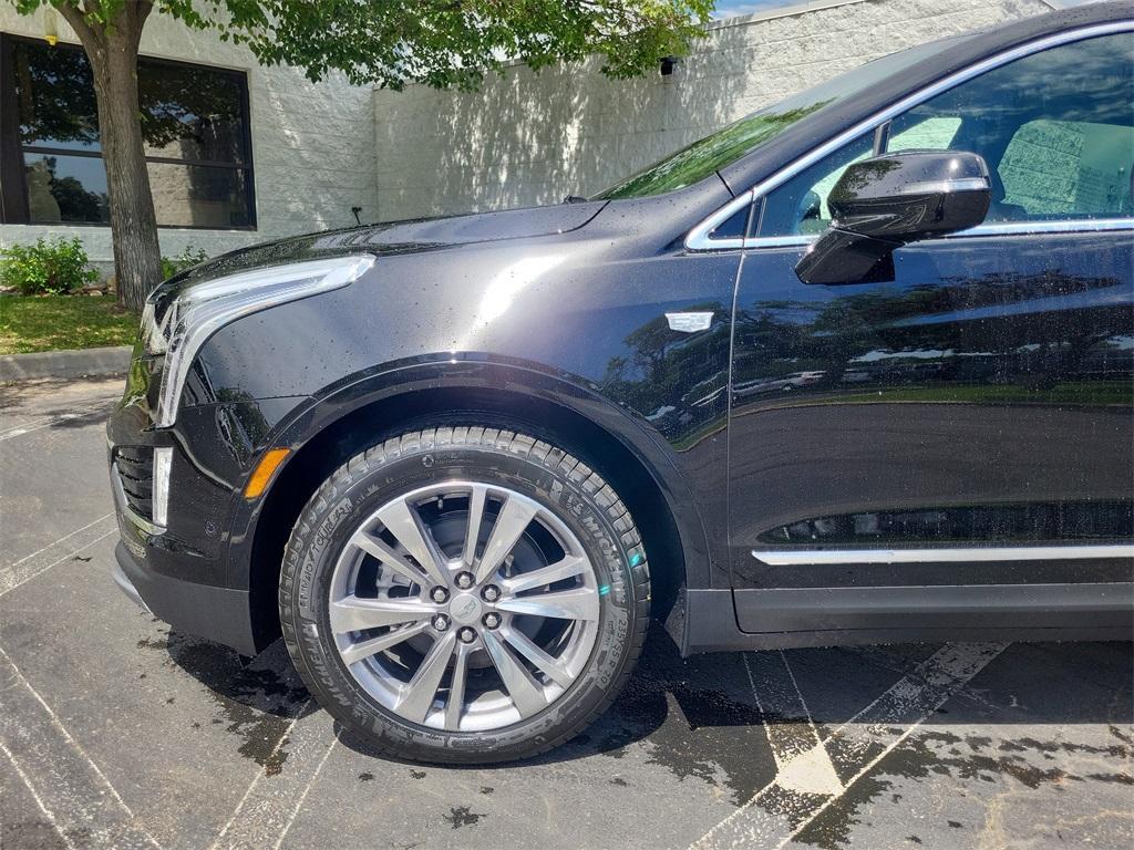 new 2025 Cadillac XT5 car, priced at $57,990