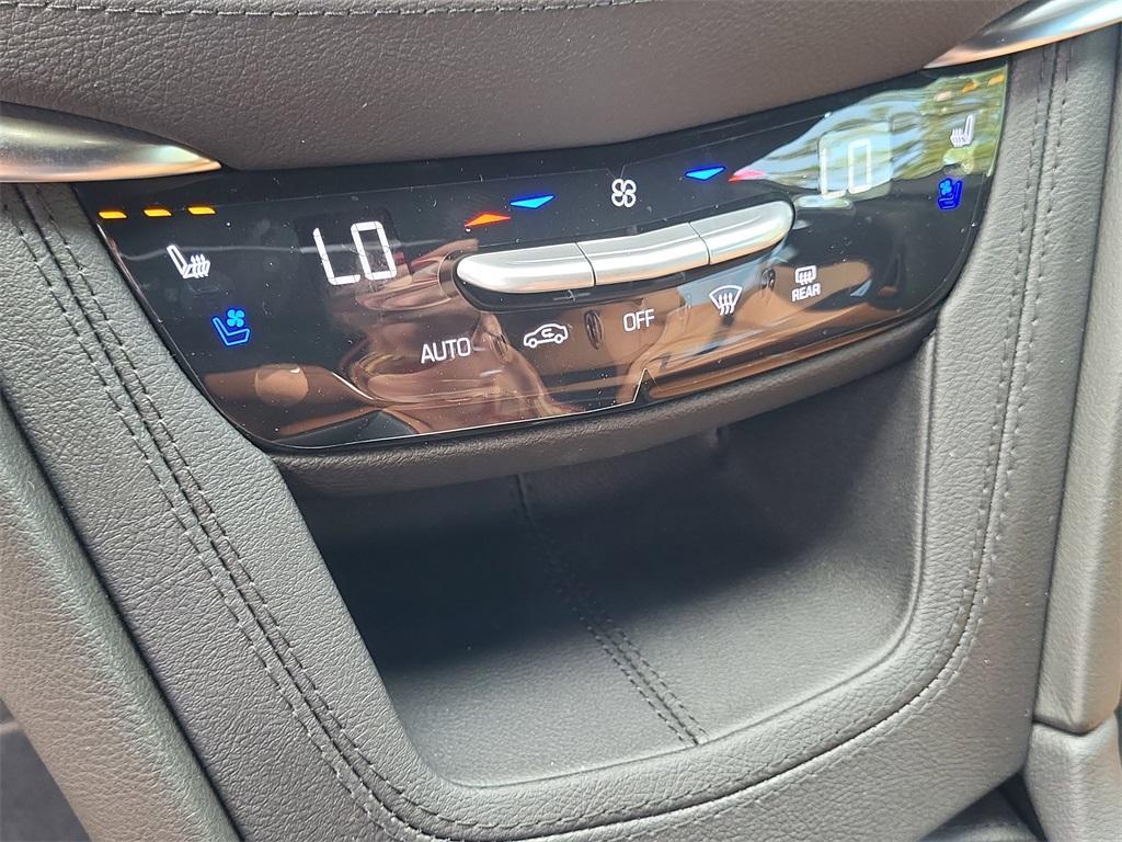 new 2025 Cadillac XT5 car, priced at $57,990