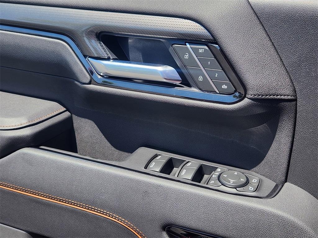 new 2025 GMC Sierra 2500 car, priced at $83,707
