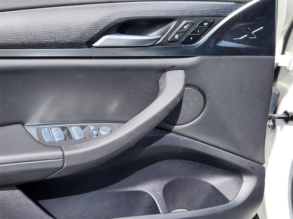 used 2023 BMW X3 car, priced at $32,036