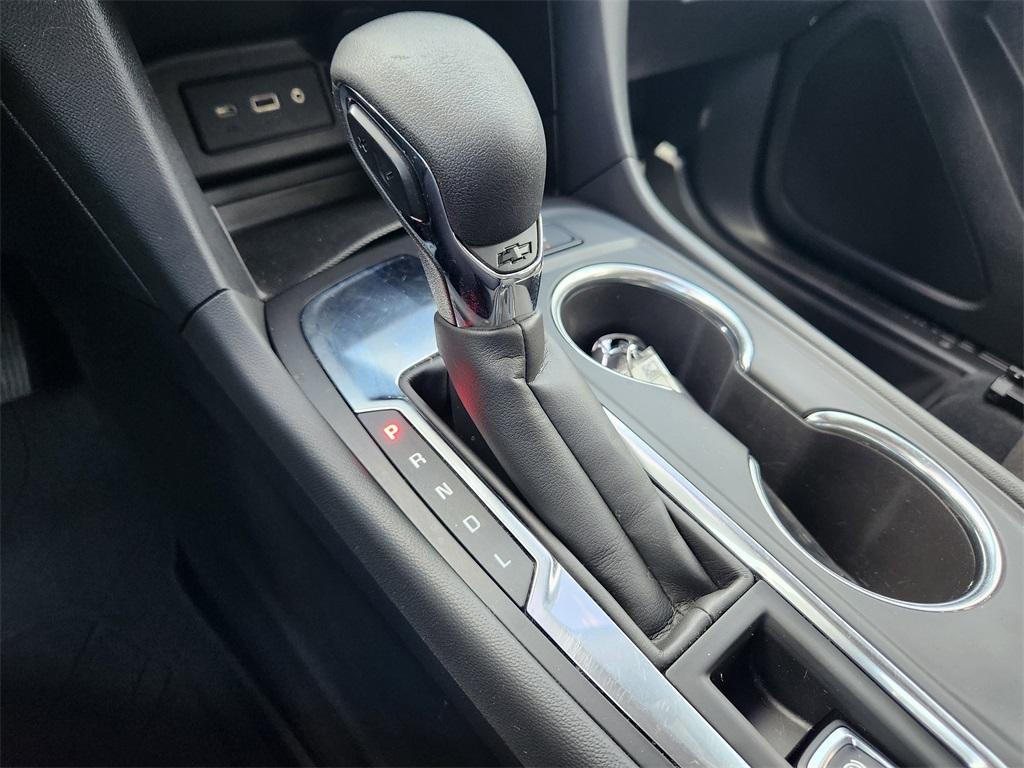 used 2022 Chevrolet Equinox car, priced at $18,164
