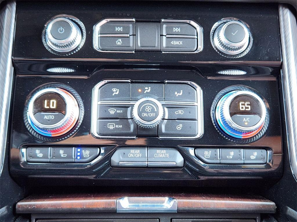 used 2024 GMC Yukon XL car, priced at $86,201