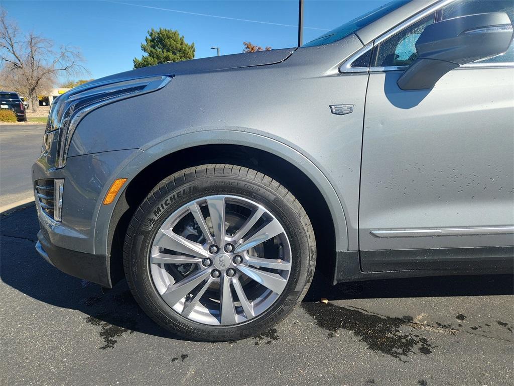 used 2025 Cadillac XT5 car, priced at $42,999