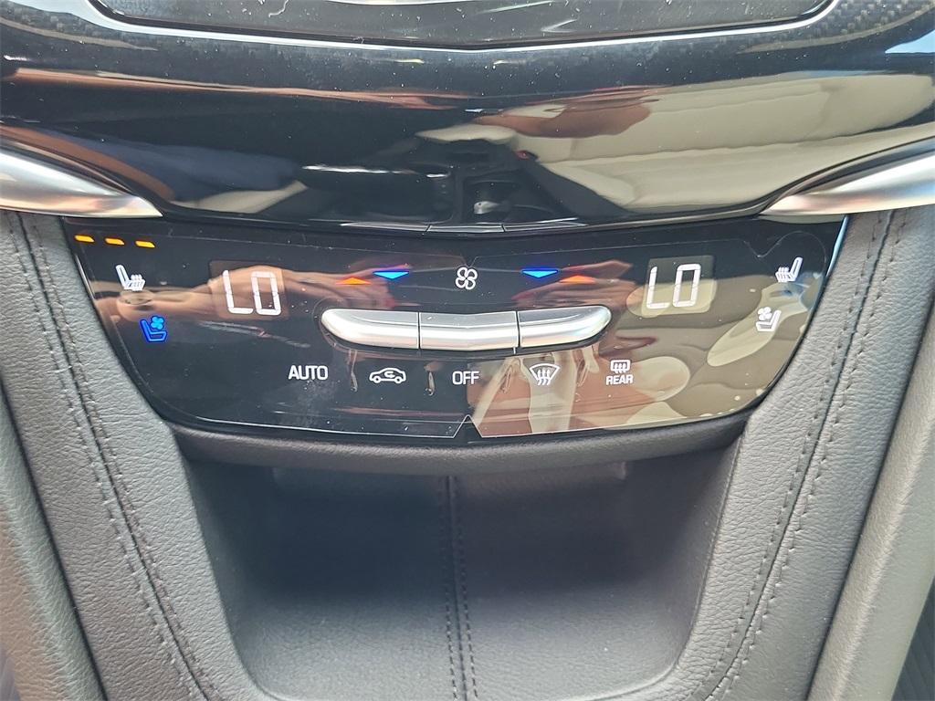new 2025 Cadillac XT6 car, priced at $67,590