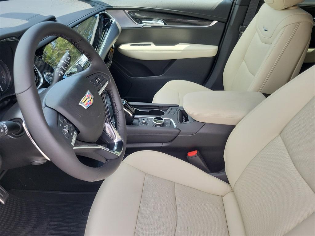 new 2025 Cadillac XT6 car, priced at $67,590