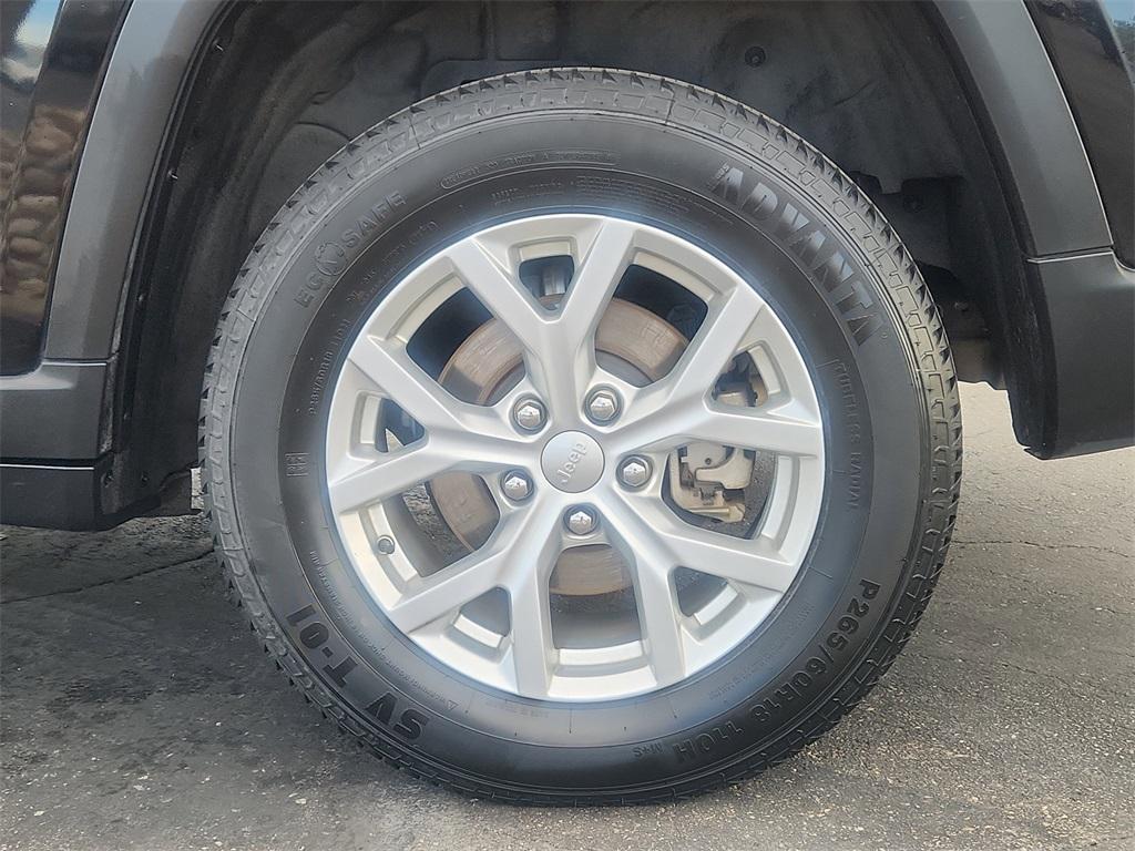 used 2023 Jeep Grand Cherokee car, priced at $24,591