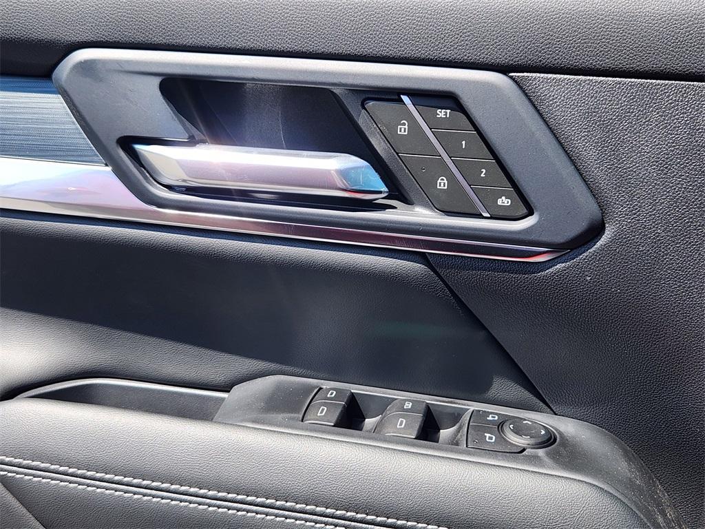 new 2025 GMC Terrain car, priced at $40,565