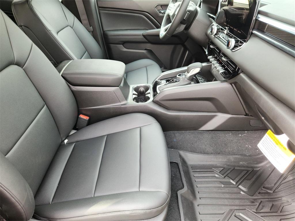 new 2025 GMC Canyon car, priced at $47,870