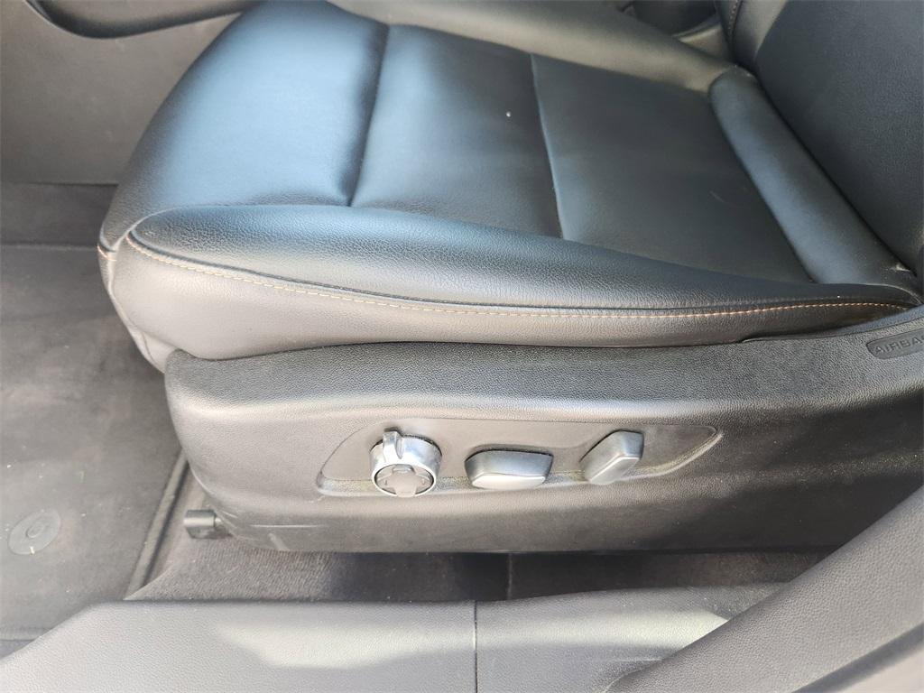 used 2020 Cadillac XT4 car, priced at $20,714