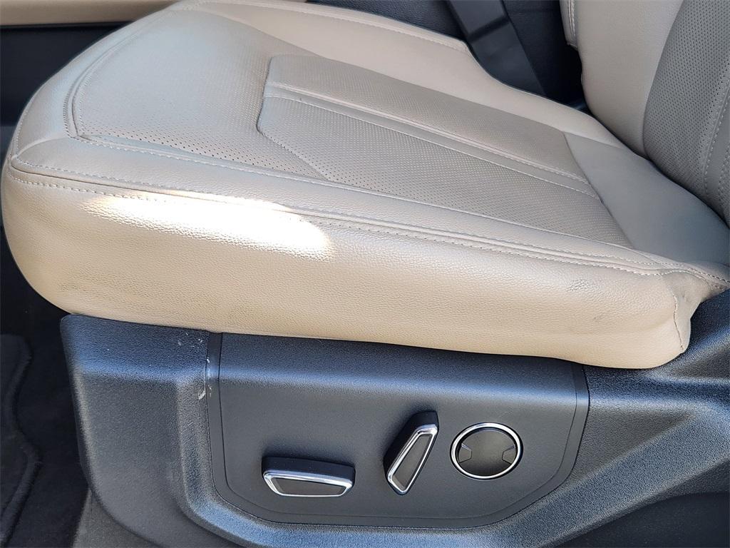 used 2024 Ford Expedition car, priced at $65,462