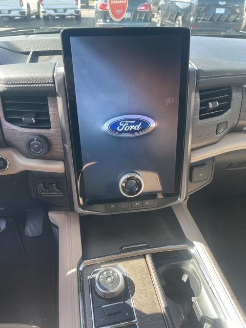 used 2024 Ford Expedition car, priced at $70,434
