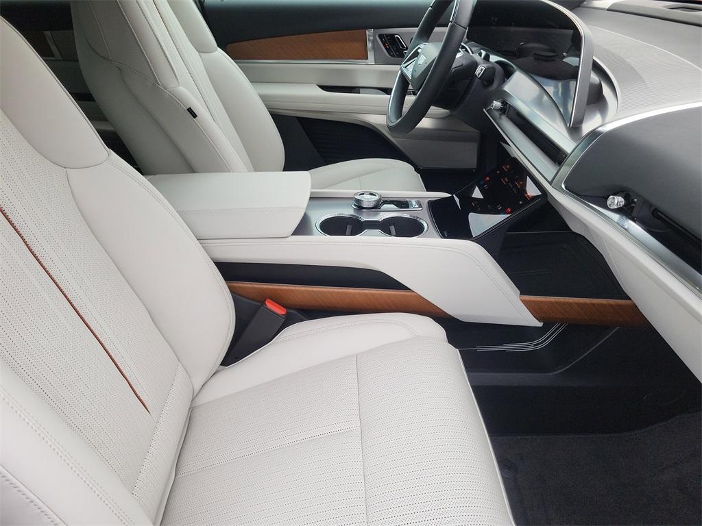 new 2026 Cadillac VISTIQ car, priced at $79,433