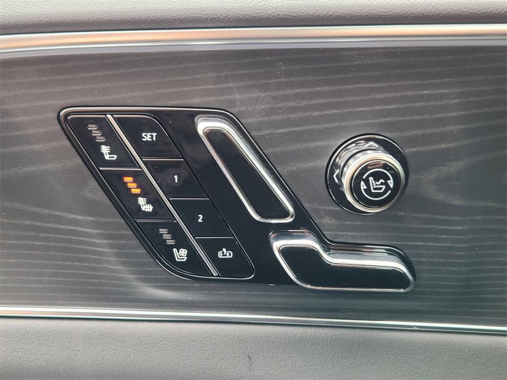 new 2025 Cadillac LYRIQ car, priced at $76,610