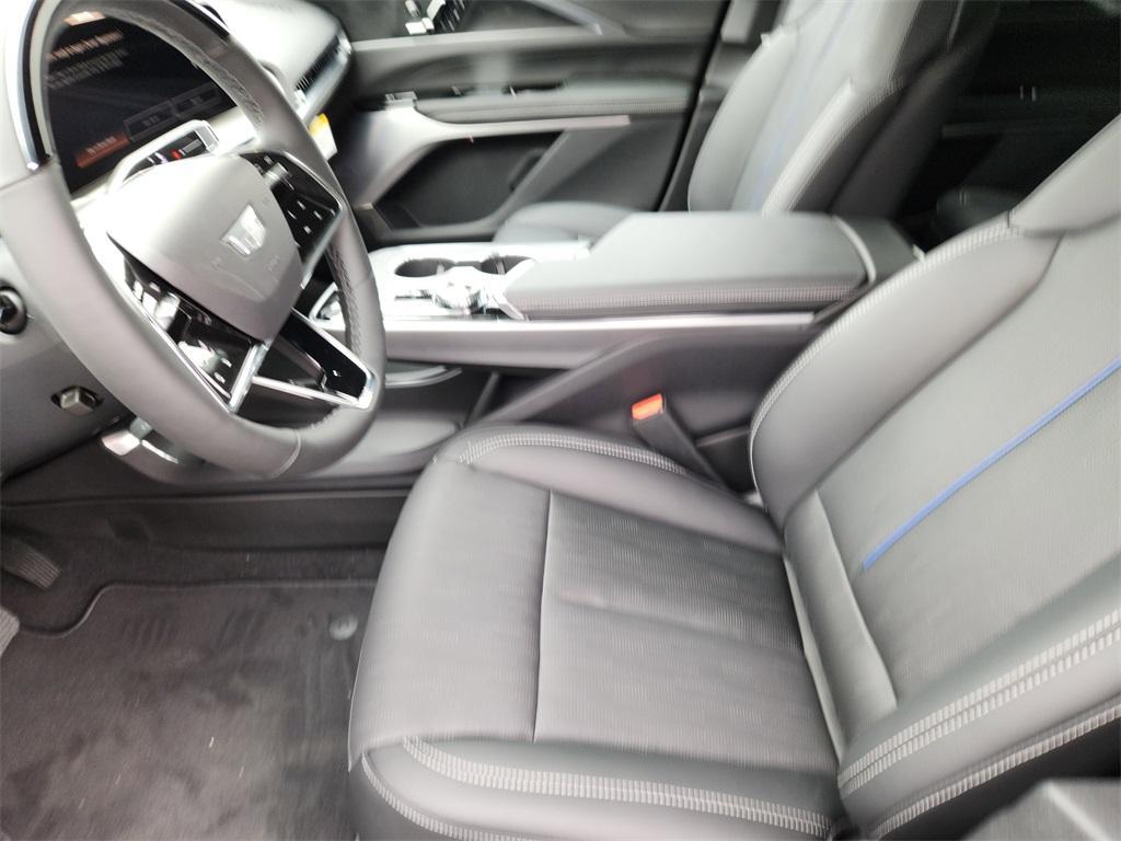 new 2025 Cadillac LYRIQ car, priced at $76,610