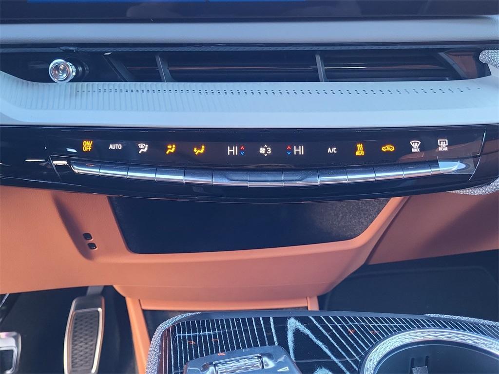 new 2026 Cadillac OPTIQ car