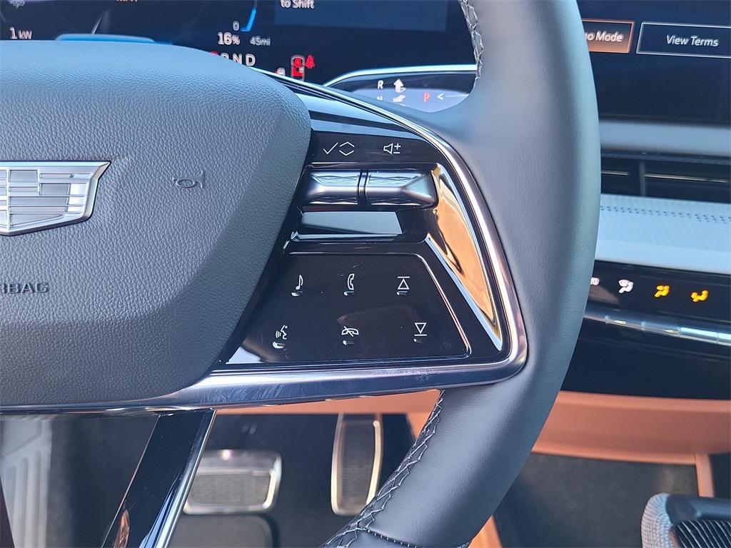 new 2026 Cadillac OPTIQ car