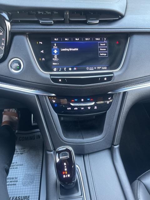 used 2022 Cadillac XT5 car, priced at $42,550