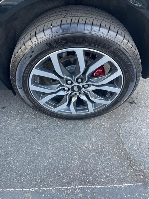 used 2022 Cadillac XT5 car, priced at $42,550