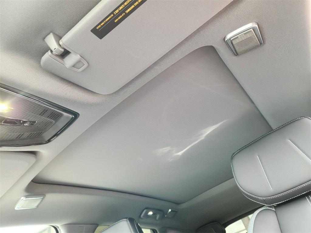 new 2025 Cadillac OPTIQ car, priced at $55,615