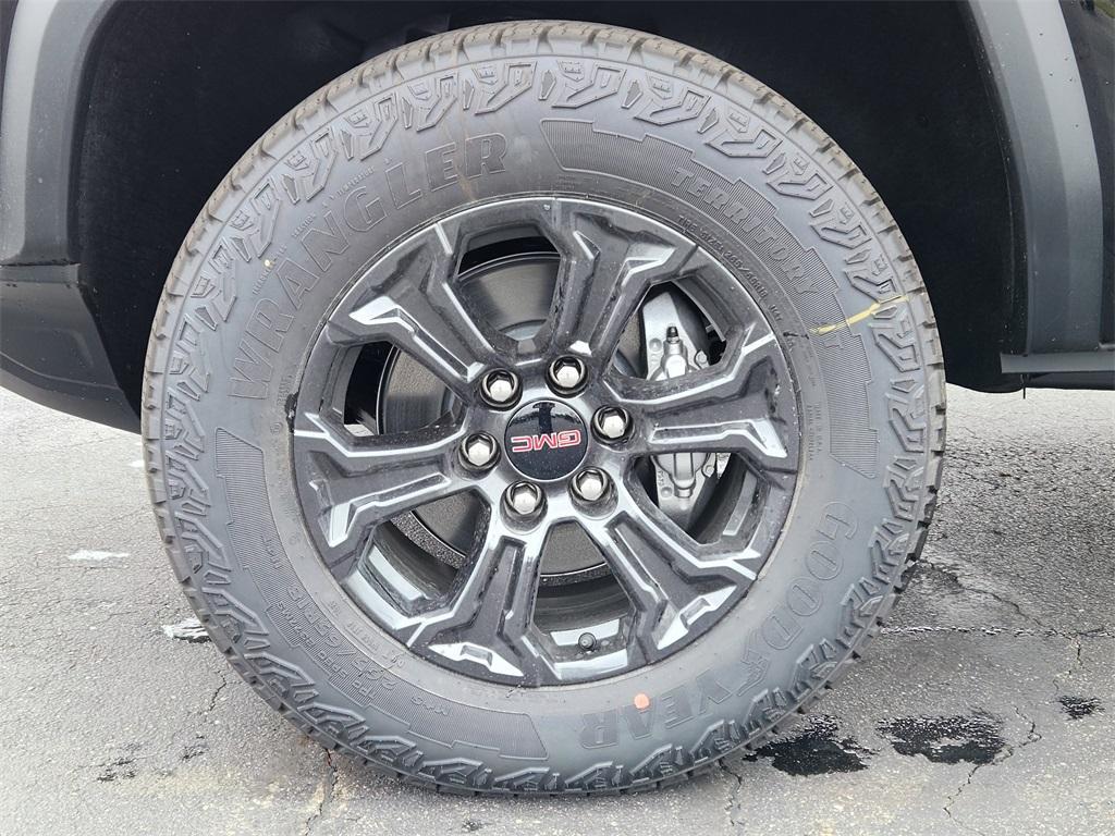 new 2025 GMC Canyon car, priced at $46,350