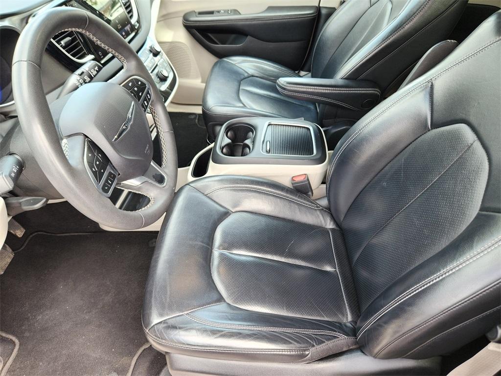 used 2022 Chrysler Pacifica car, priced at $21,931