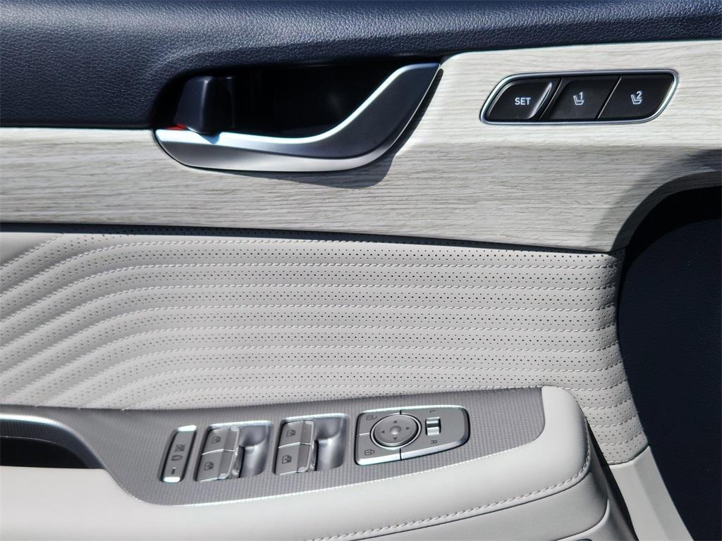 used 2025 Hyundai Palisade car, priced at $49,363