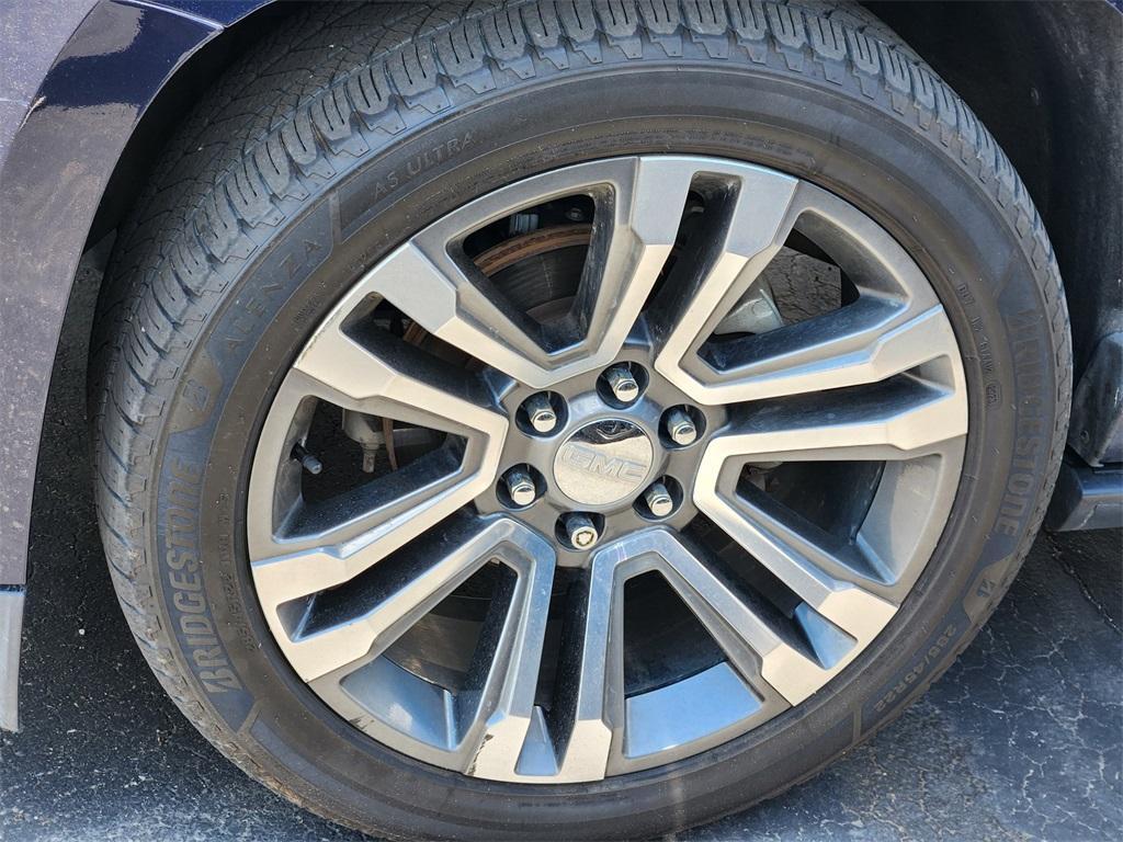 used 2018 GMC Yukon XL car, priced at $34,544