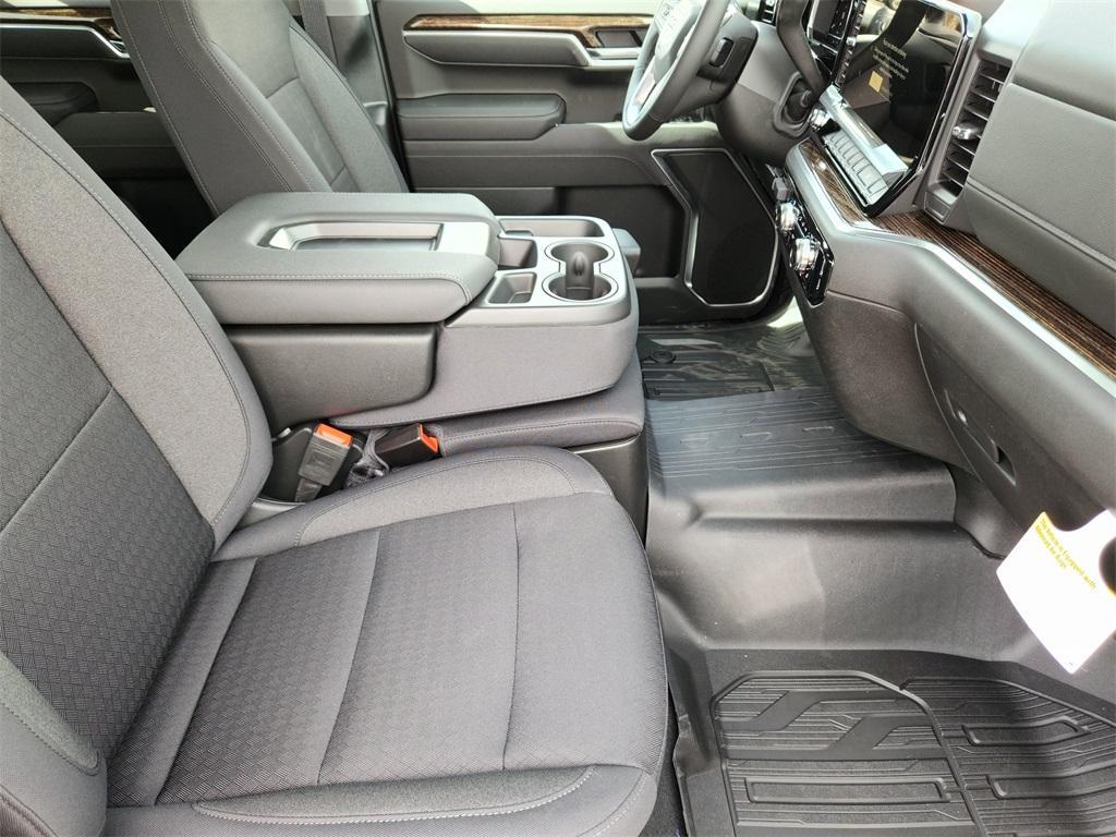 new 2025 GMC Sierra 1500 car, priced at $54,385