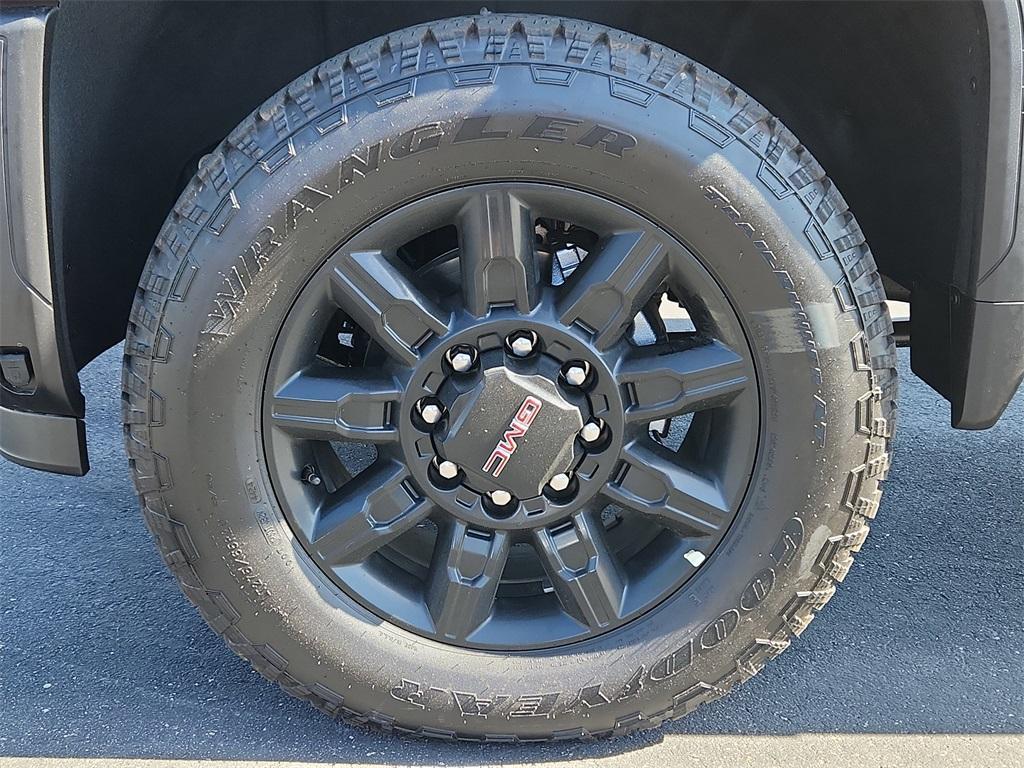 new 2025 GMC Sierra 2500 car, priced at $84,925