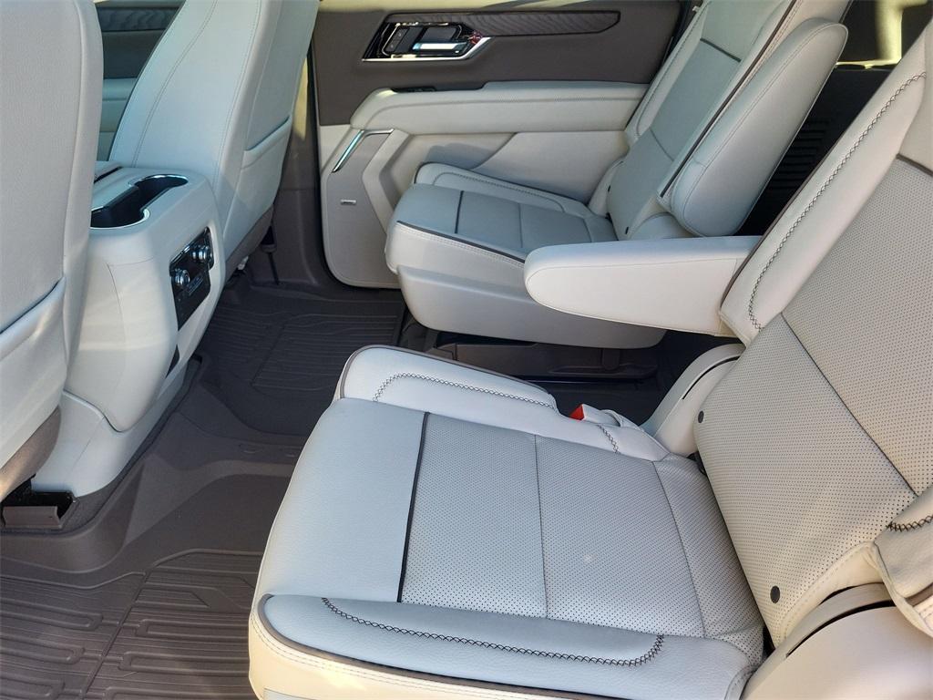 new 2025 GMC Yukon XL car, priced at $88,878