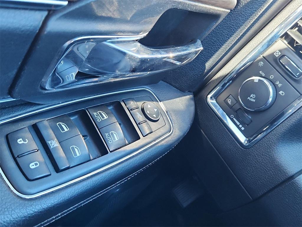 used 2015 Ram 2500 car, priced at $28,014