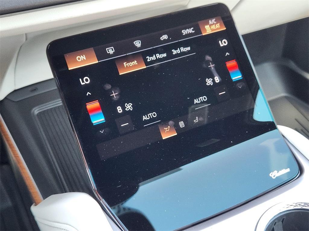 new 2026 Cadillac VISTIQ car