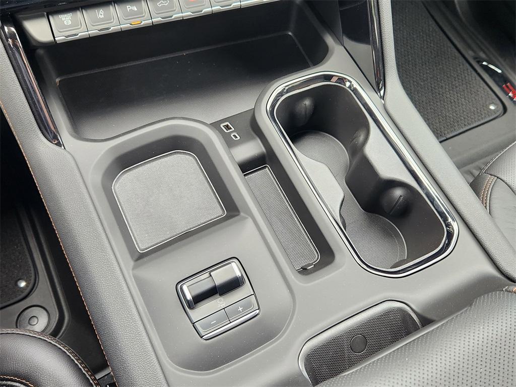 new 2025 GMC Sierra 2500 car, priced at $83,368
