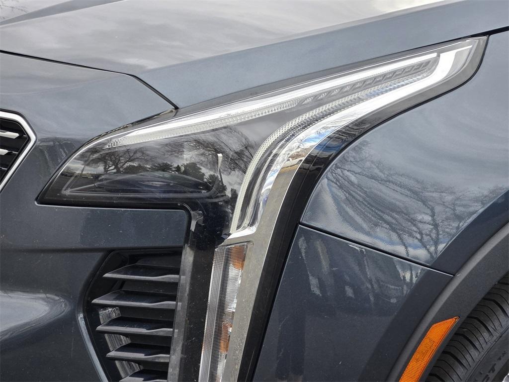 used 2021 Cadillac XT4 car, priced at $20,720