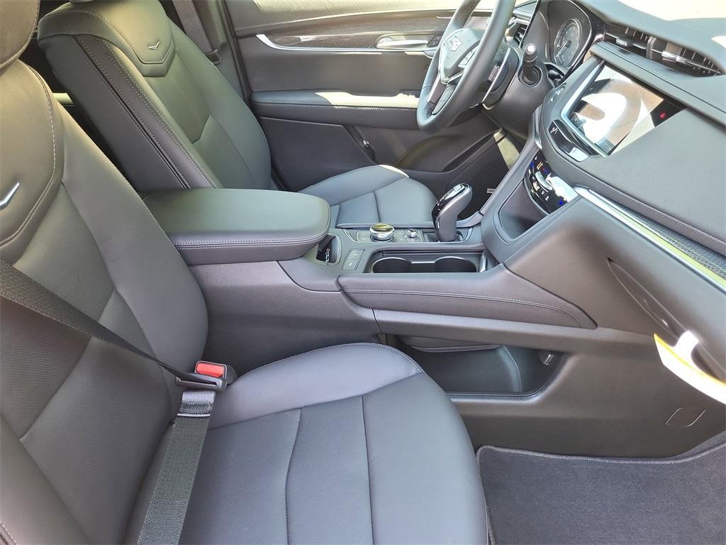 new 2025 Cadillac XT5 car, priced at $63,315